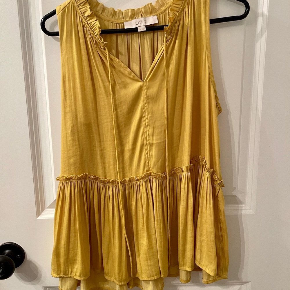 Loft Medium Top